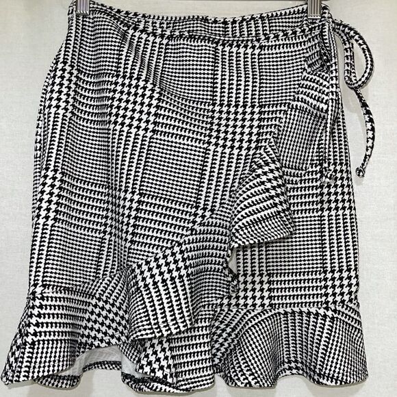 Fashion Nova Mariposa Ruffle Skirt - Black/White - Picture 7 of 11